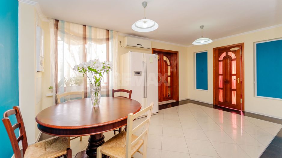 Spațiu comercial+apartament cu 3 camere Botanica Nicolae Zelinski 10/2 - Poză 8