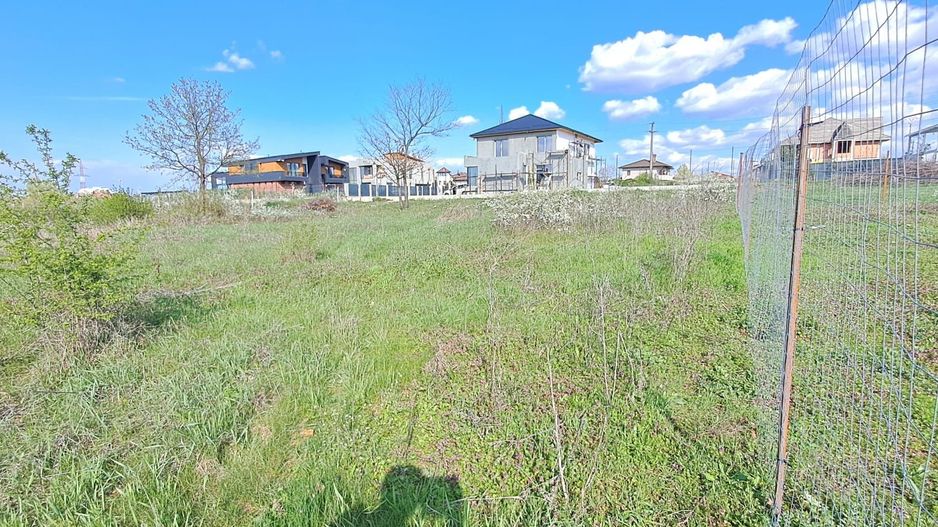 Mogosoaia, teren 792 mp, vedere la lac, utilitati, statie STB la 750m - Poză 1