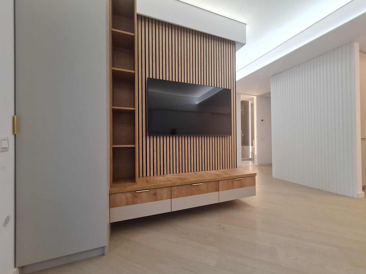 3 camere | Prima inchiriere | Cortina North - Poză 4