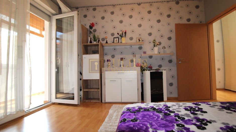 3 camere spatioase, 2 bai, balcon + loc de parcare cu acces controlat - Poză 11