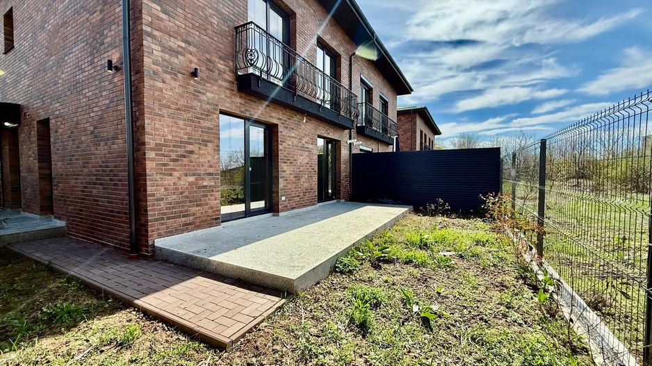 Vila urbana finalizata - te poti muta imediat. Comision 0 - Poză 12