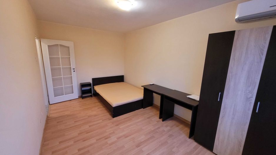 Apartament 1 camera Dec 25 mp Pacurari 330 euro - Poză 1