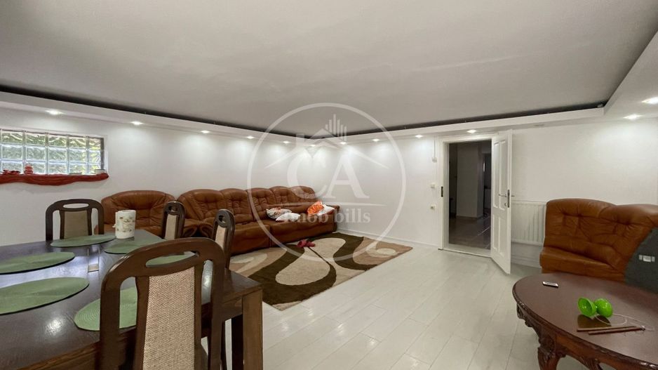 Casa de vanzare cu 10 camere in Santandrei, Bihor - Poză 8