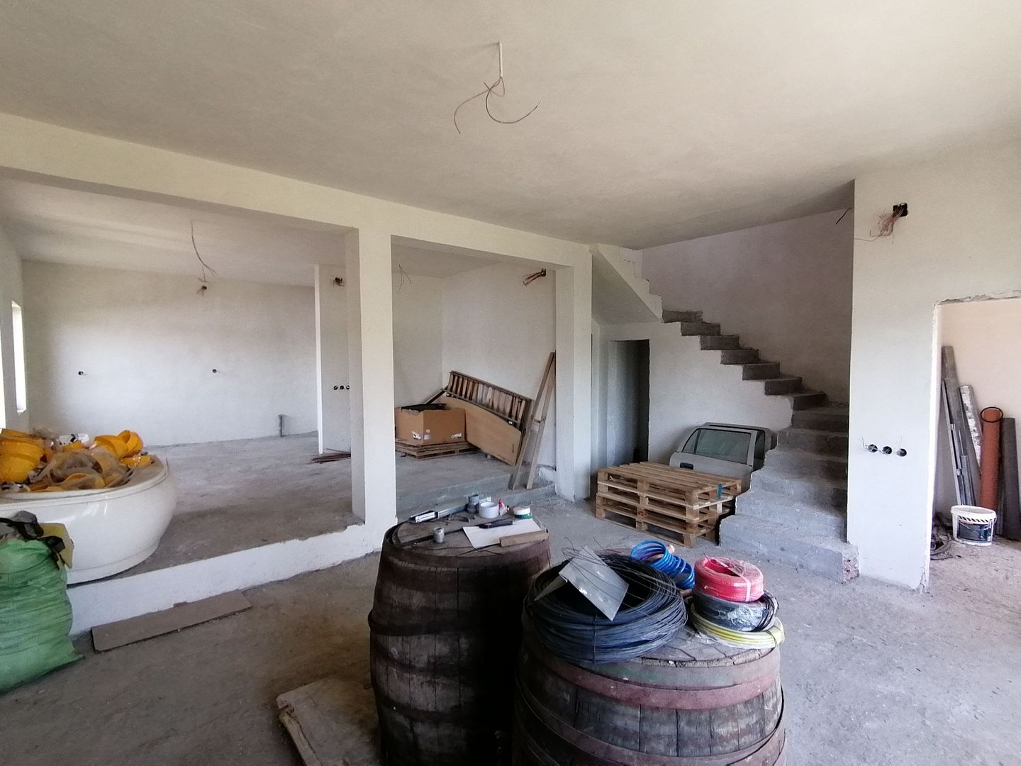 Casa P+1 - comuna 1 Decembrie - str. Victoriei - Poză 6