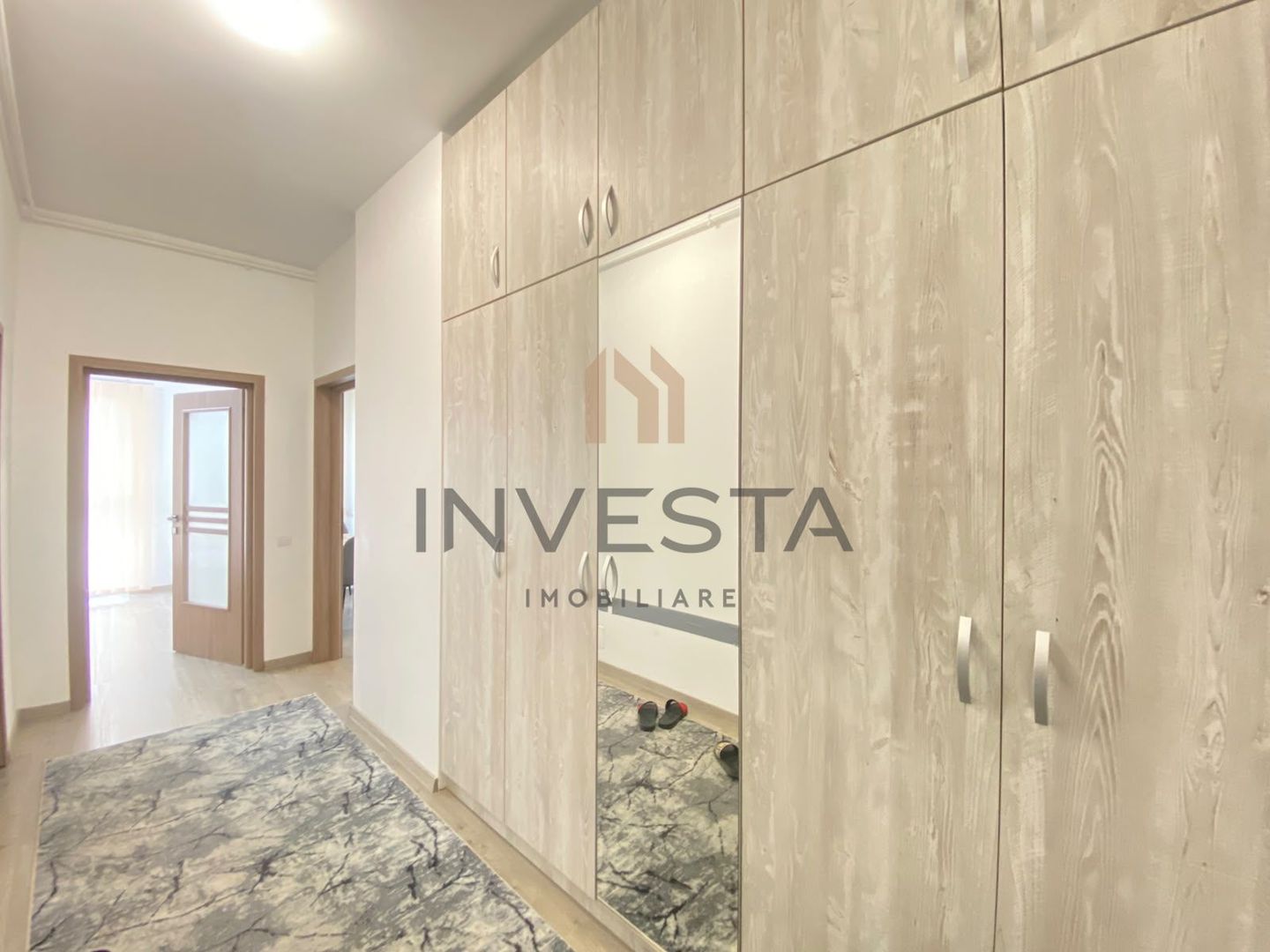 Apartament cu 3 camere de inchiriat si loc de parcare, strada Campina - Poză 4