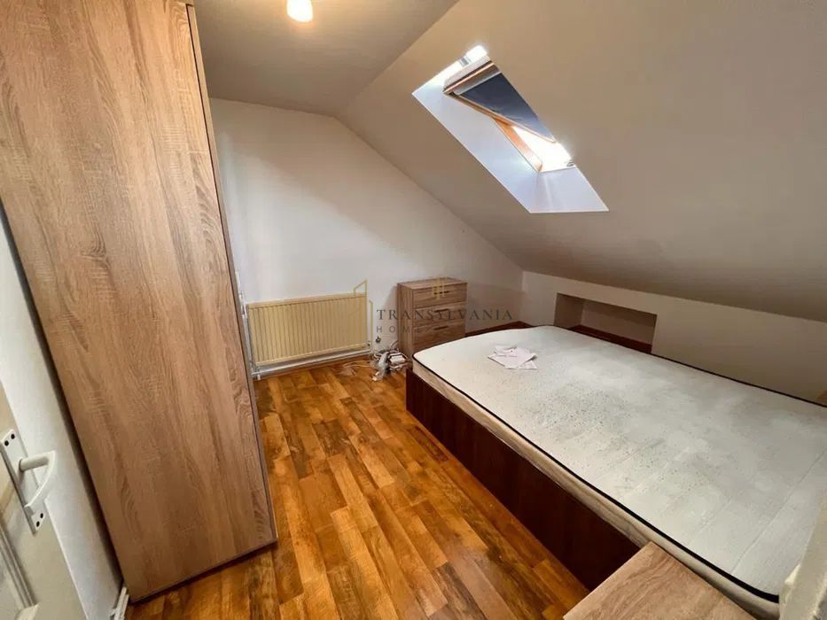 Ocazie! Apartament la mansarda 45 mp utili plus balcon, Valea Aurie - Poză 1