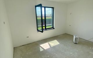 Casa 4Camere/2 bai/incalzire in pardoseala/Racordata la Toate Utilitatile-Ciurea - Poză 9