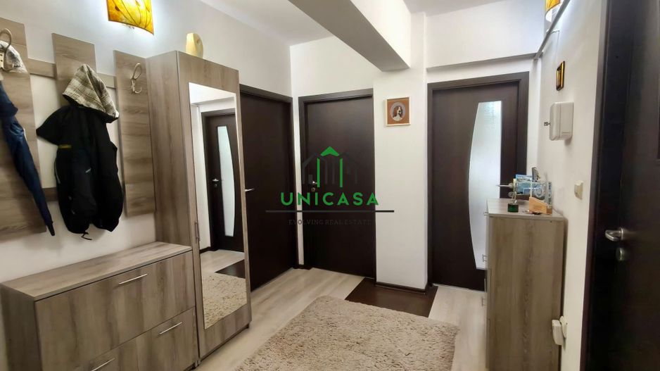 Apartament de inchiriat / 3 camere/ loc de parcare privat - Poză 10