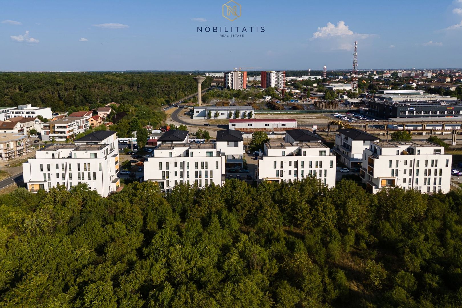 Apartament de Lux cu 3 Camere & Curte Privată de 212 mp în Timișoara - Poză 9