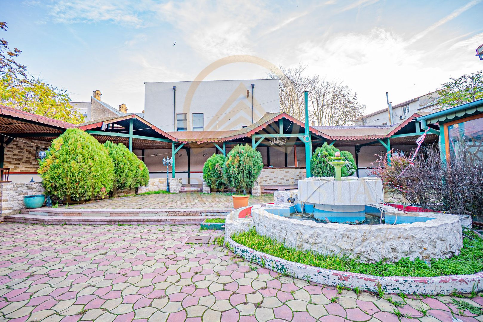 Ultracentral - Proprietate comercială P+M la 200 m de mare. - Poză 4