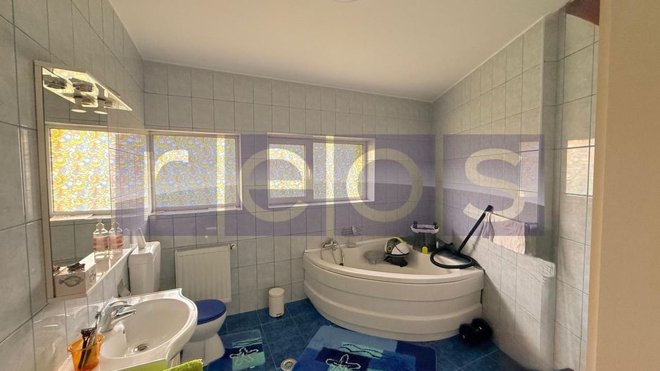 VANZARE VILA LA CHEIE | 280 MP | 1080 MP TEREN | 7 CAMERE | FUNDENI | - Poză 13