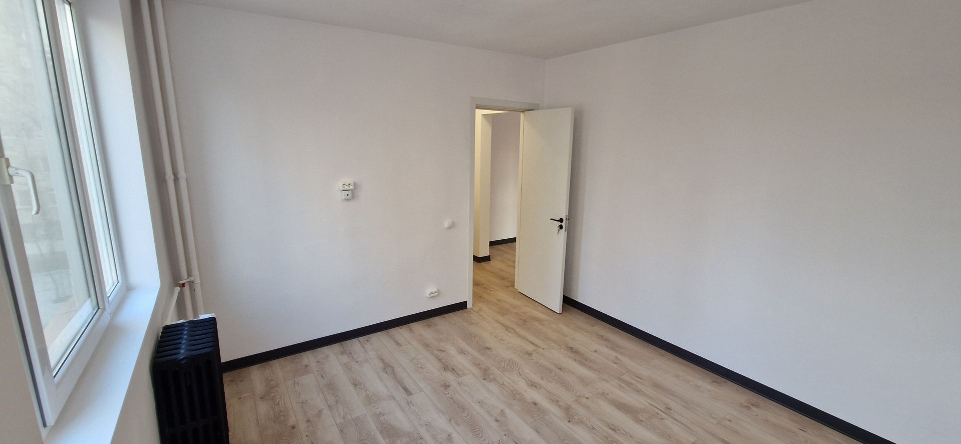 Proprietar - Vand apartament 2 camere Zona Drumul Taberei - Poză 8