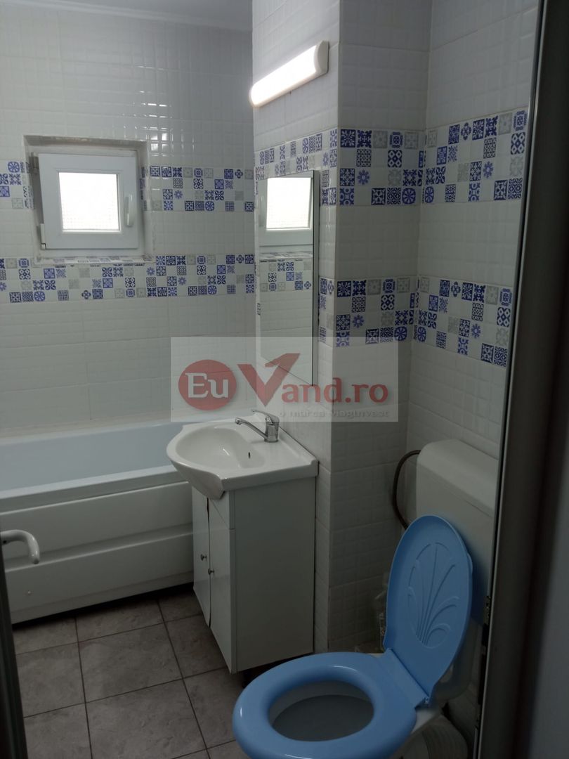 De inchiriat apartament cu 3 camere ICF, langa Scoala nr. 12, parter, 500 E - Poză 4