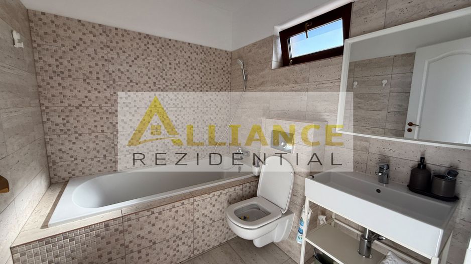 Casă P\+E\+M, complet mobilată, 4 camere, 3 dormitoare, matrimonial - Poză 19