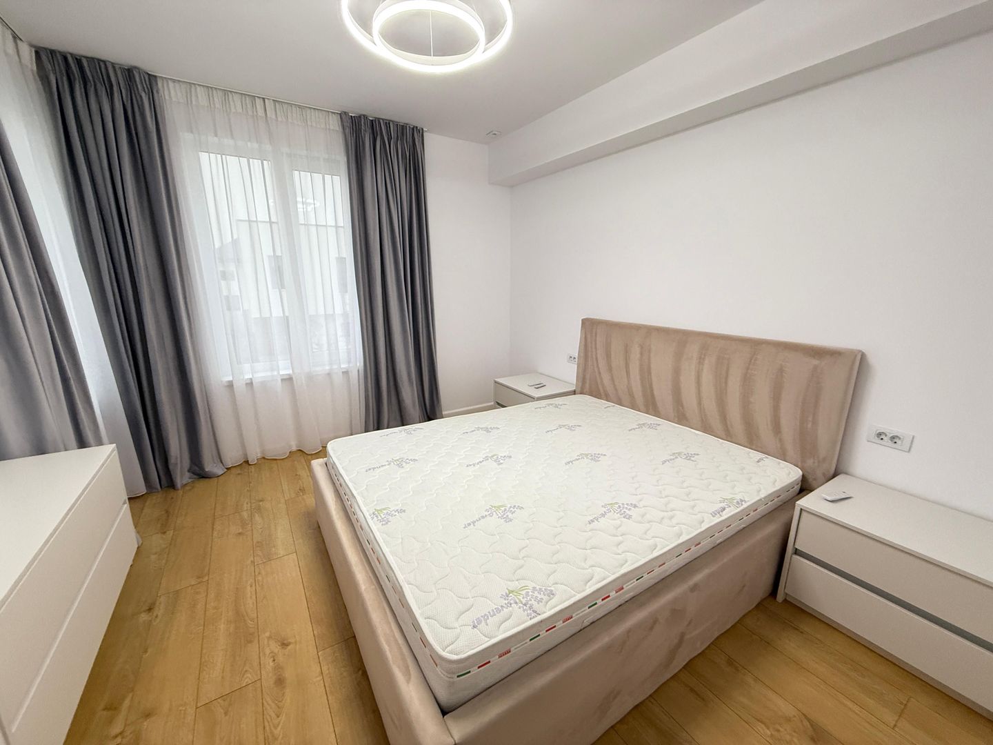 Vila Indivduala Aerocity Tunari - Poză 9