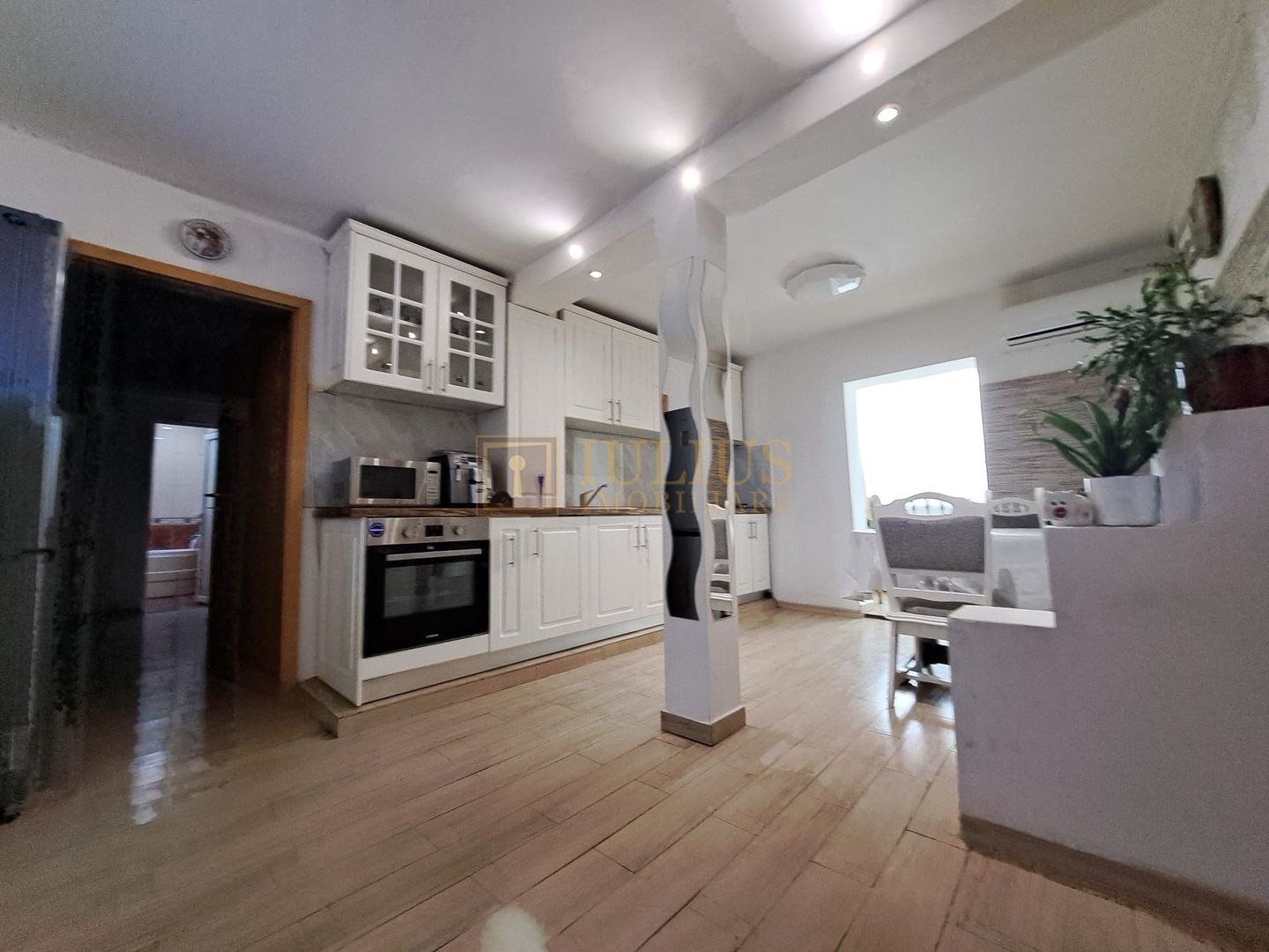 Zona centrala, 3 camere, centrala proprie, ideal pentru studenti - Poză 6