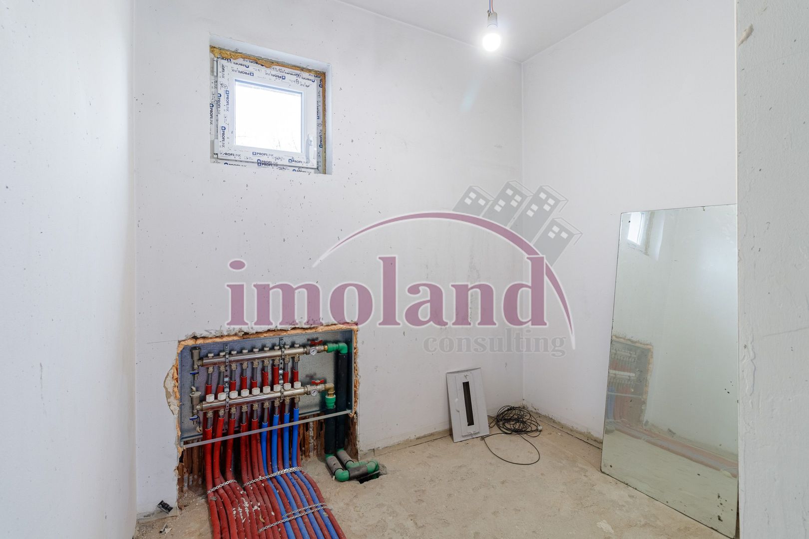 Inchiriere imobil - cu garaj si curte - birou/clinica/gradinita - Poză 10