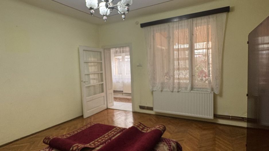 De vânzare Casă în Grădiște, curte + grădină proprie generoasă Arad - Poză 12