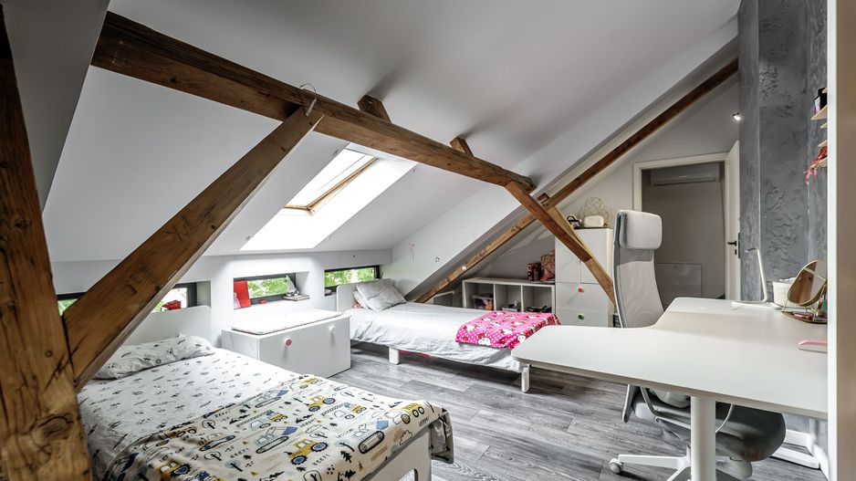 Apartament tip casa, cu gradina proprie, in zona centrala a Aradului - Poză 8