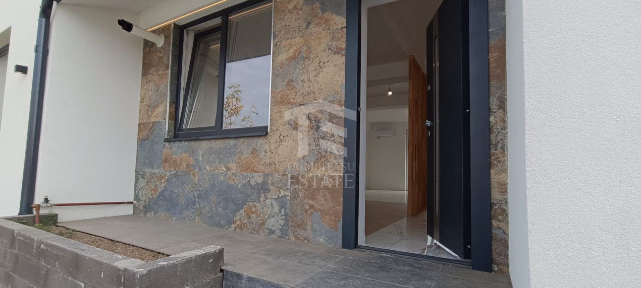 Casa Parter!  3 dorm.+2 bai+2 parcari ! Aproape de centura, Domnesti ! - Poză 2