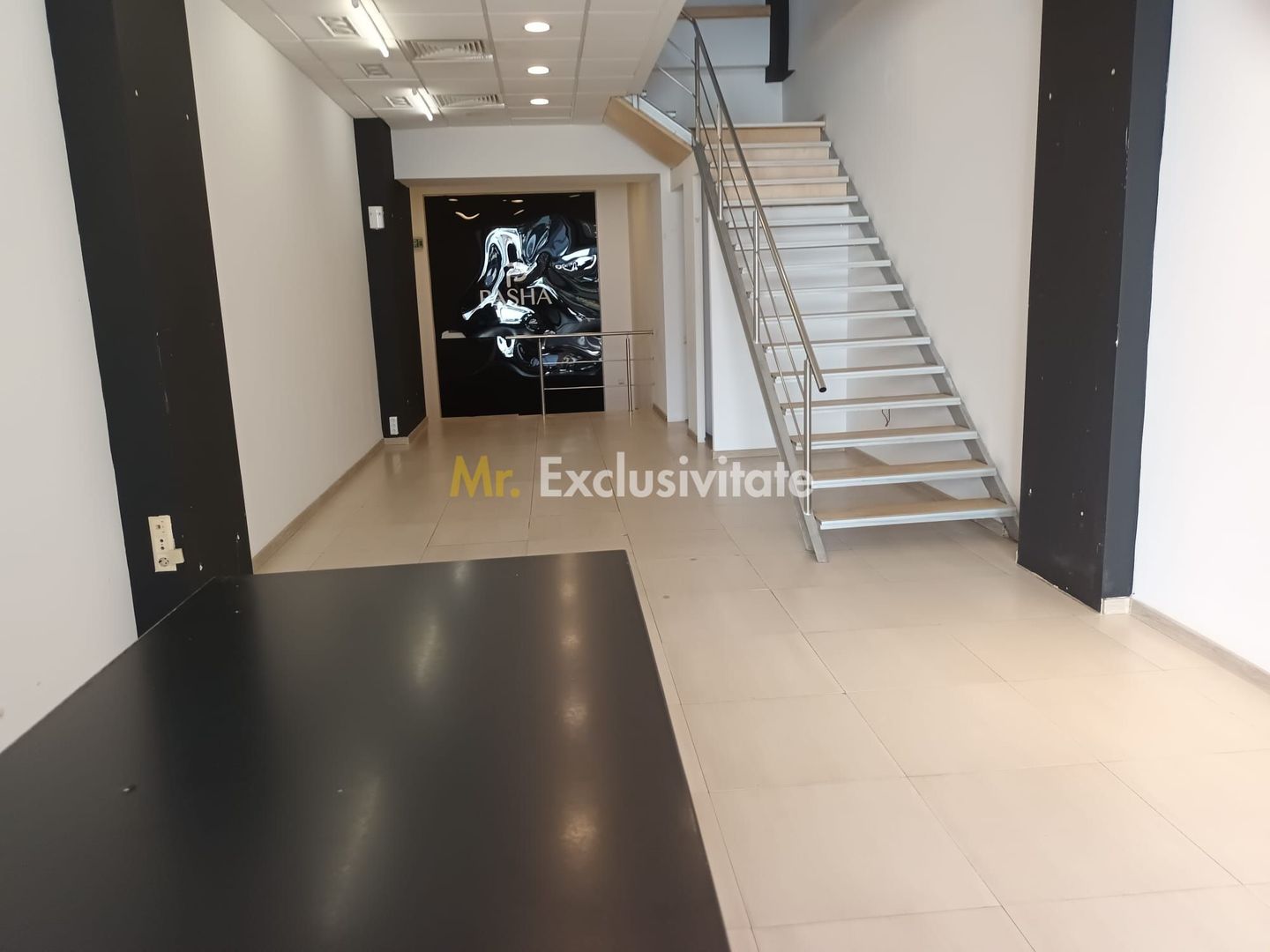 Spațiu comercial de închiriat în Craiova, zona Central - Poză 2