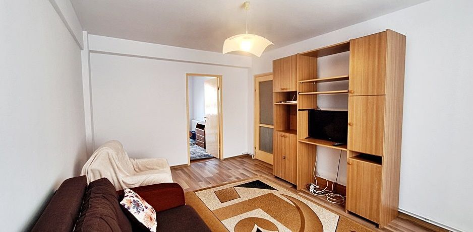 Centru, lăngâ Filarmonica, apartament cu 2 camere mobilat și utilat 400 euro/lun - Poză 4