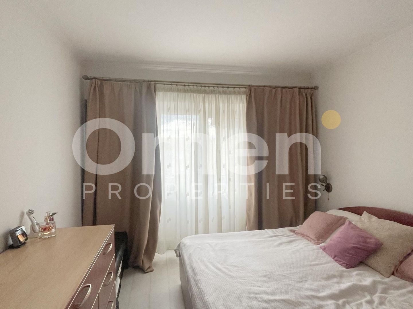Vând apartament 3 camere | Zonă centrală - Poză 5