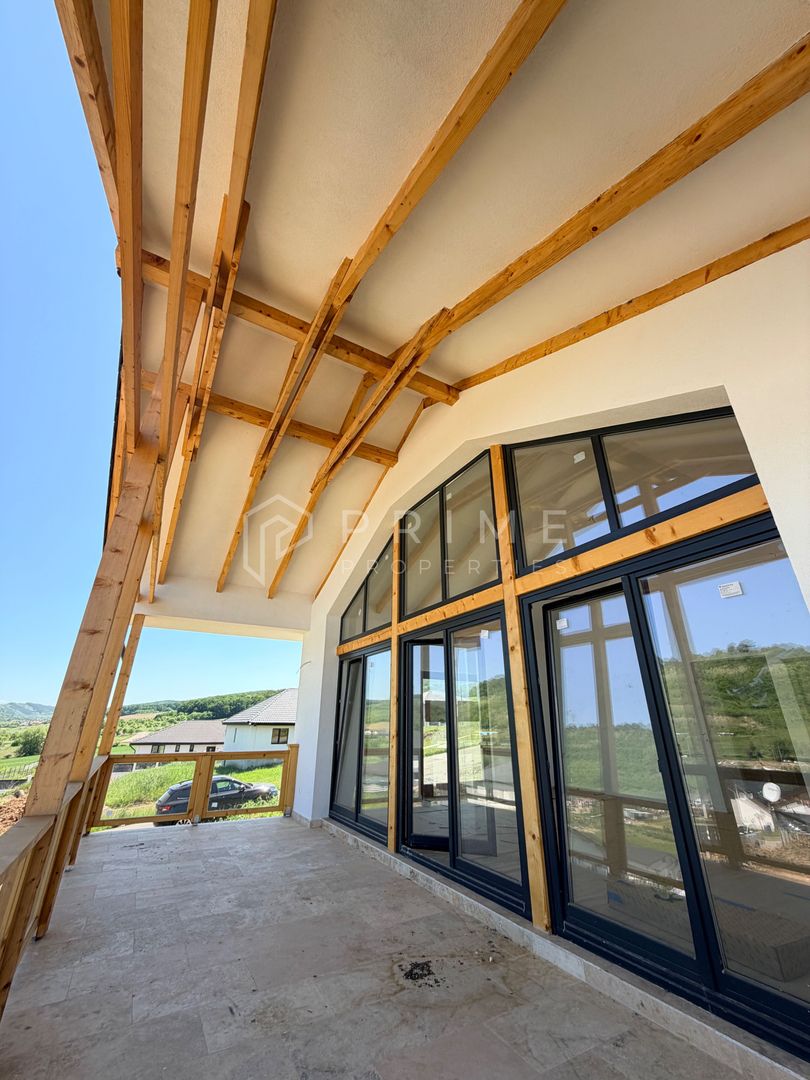 Vilă chalet modern cu perete panoramic de sticlă - Livezeni, Mureș - Poză 6