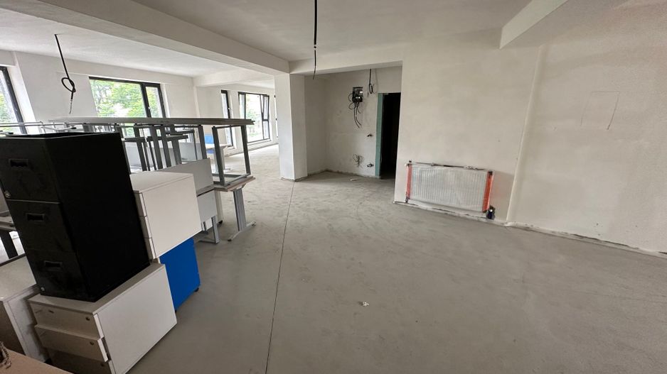 Cladire de birouri  Central pretabil activități medicale - Poză 6