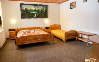 Pensiune in decor fermecator, loc de istorie si legenda, Moieciu de Jos, Bran - Poză 8
