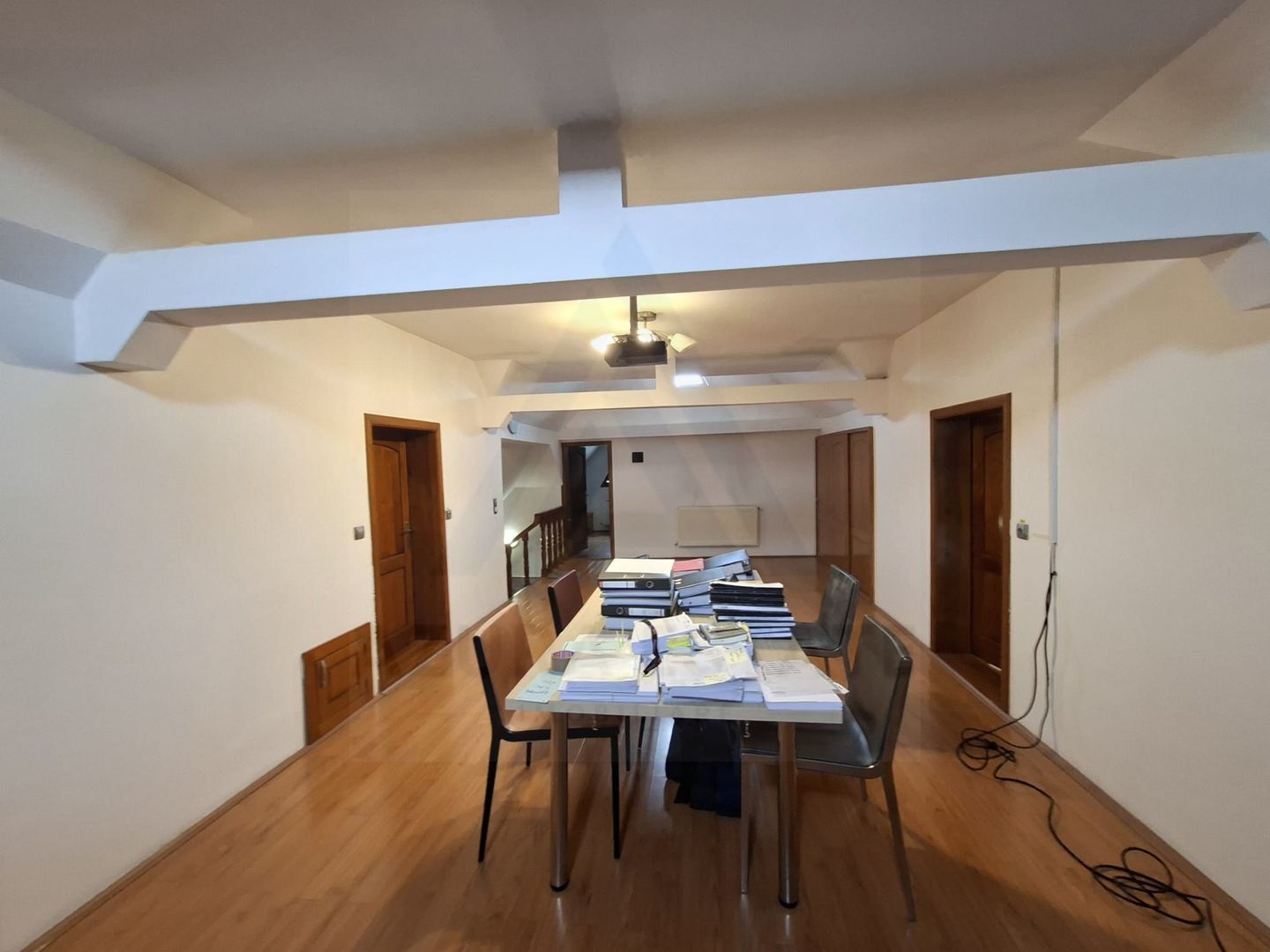 Spatiu birouri casa individuala curte proprie 9 birouri Selimbar - Poză 7
