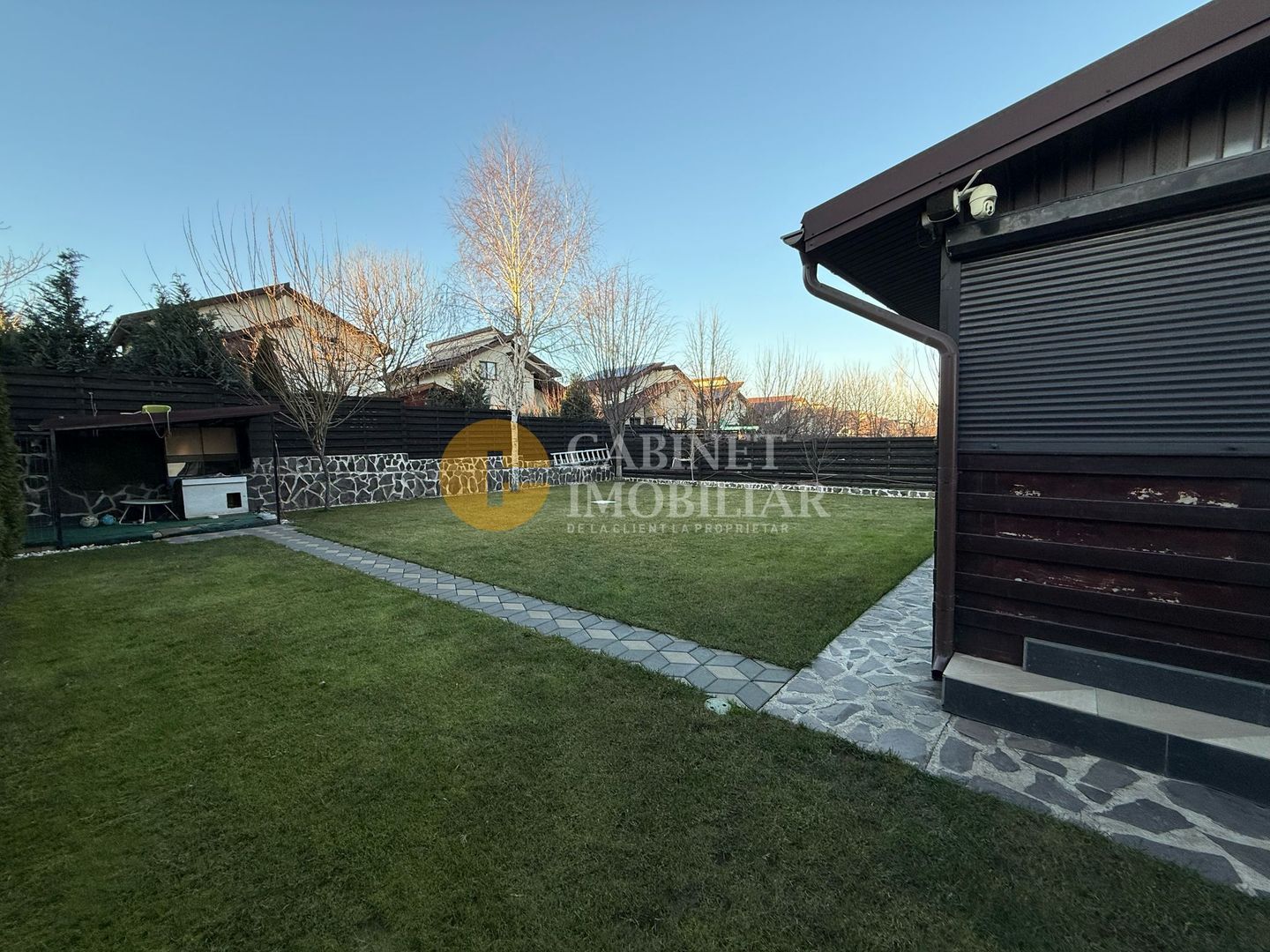 Vila - 5 camere - 2 bai - 580mp teren - mobilata complet - Poză 5