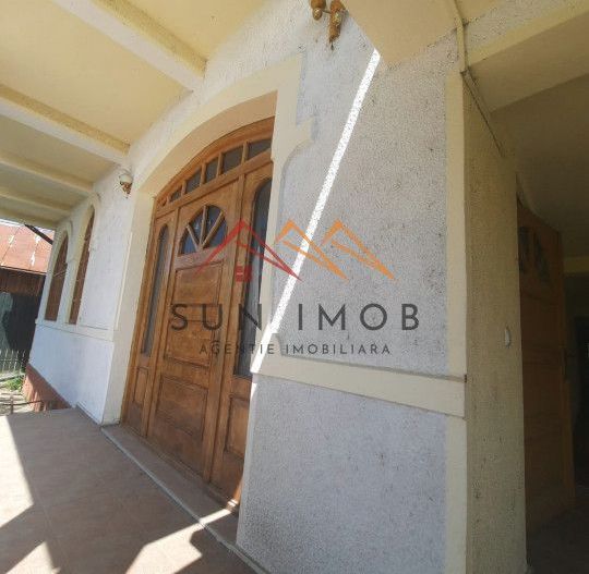 Casa tip conac, teren 4000 mp, finisaje deosebite, garaj, Prahova - Poză 3