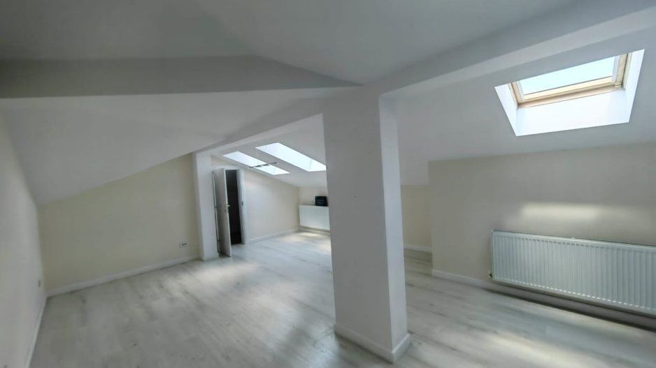 Vilă Elegantă || 5 camere || Oxford Gardens - Poză 16