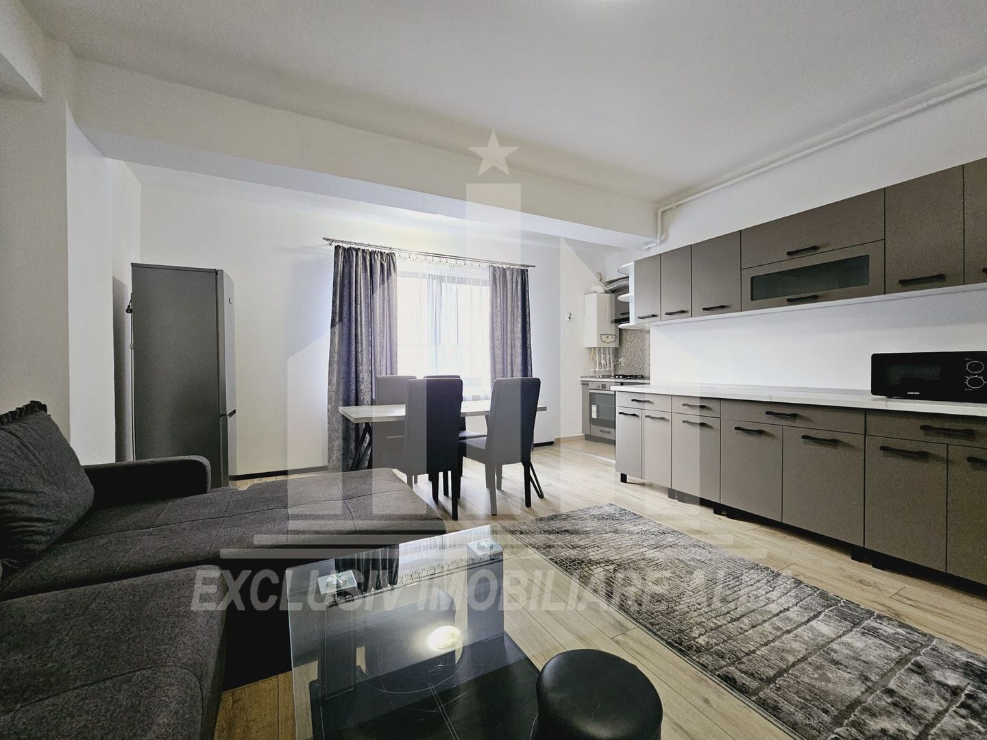 Apartament cu 3 camere de inchiriat, Ampoi 3 - Poză 1