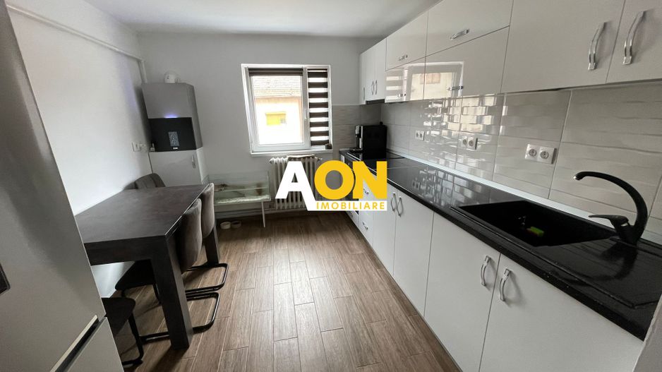 Apartament 2 Camere Complet Renovat - Poză 8