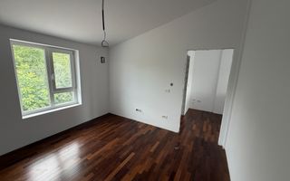 Carport. Toate utilitatile. In vatra veche la asfalt. - Poză 19