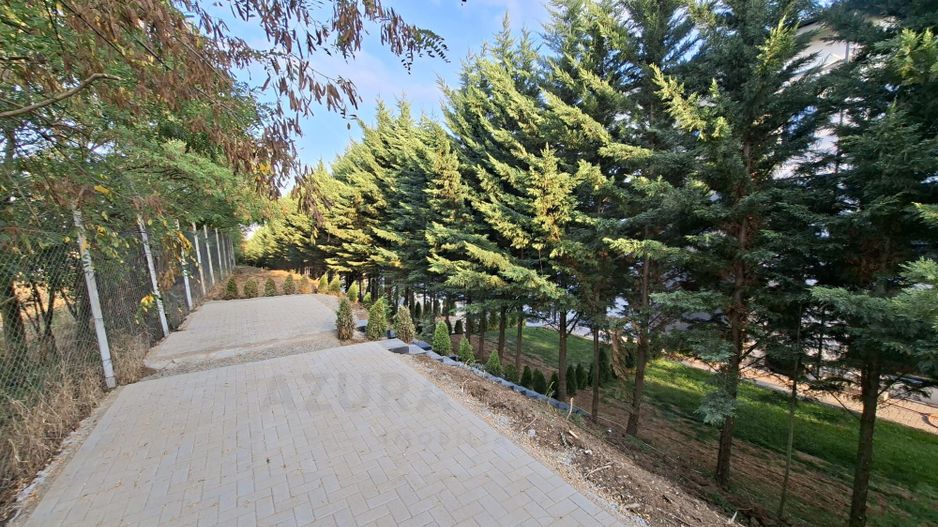 Apartament premium 49.7 mp utili 2 camere si curte 50 mp in Da Vinci - Poză 1