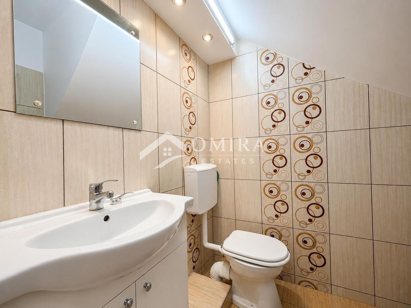 Casa de inchiriat – zona Banu Manta | Victoriei | Mihalache - Poză 4