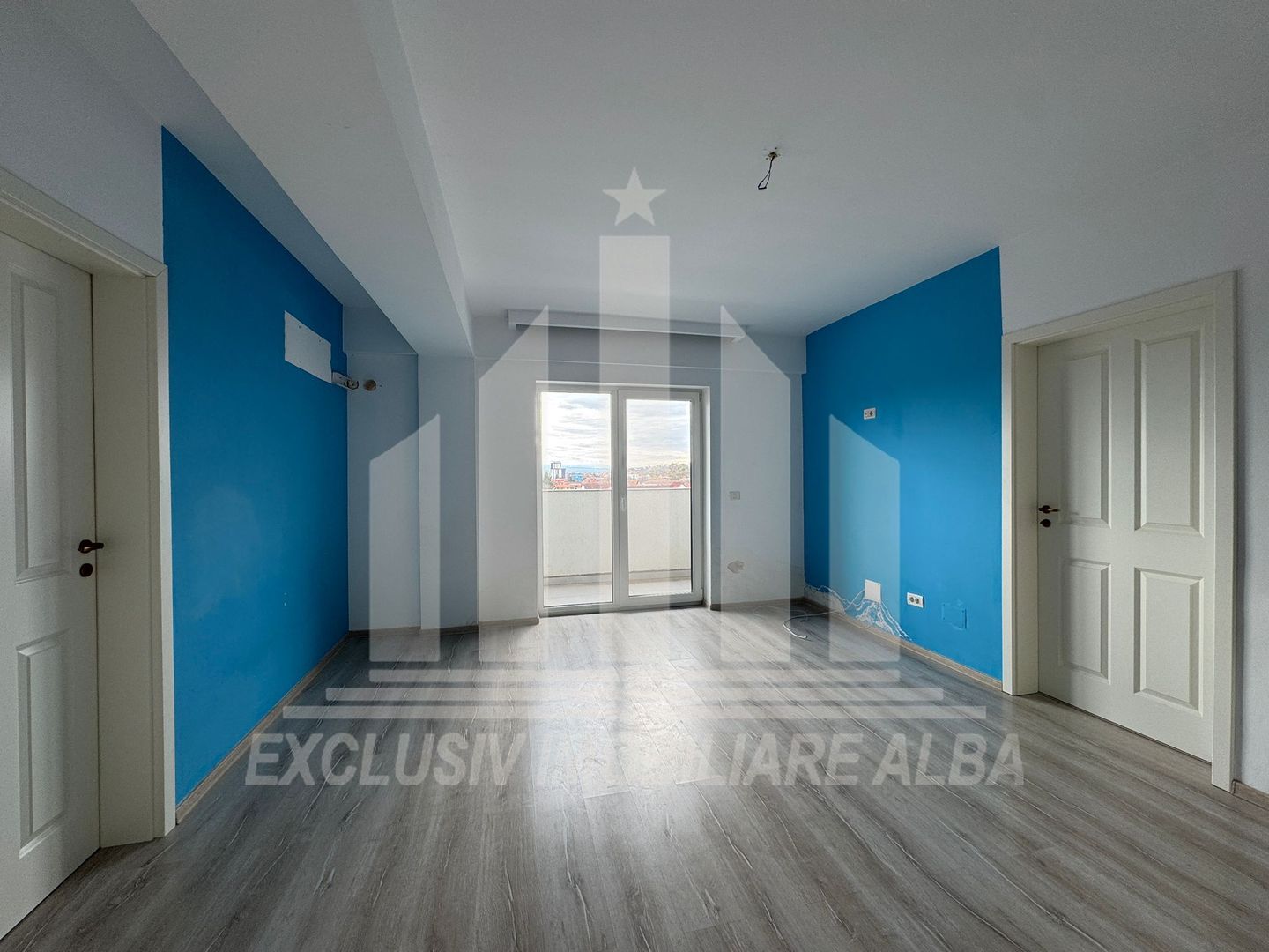 Apartament cu 2 camere de vanzare, Maieri - Poză 1