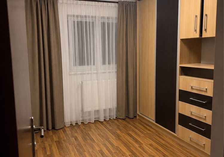 Apartament de vanzare mobilat si utilat - Poză 2