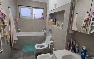 3 camere  bloc nou, 80 mp utili , balcon de 20 m - Poză 33