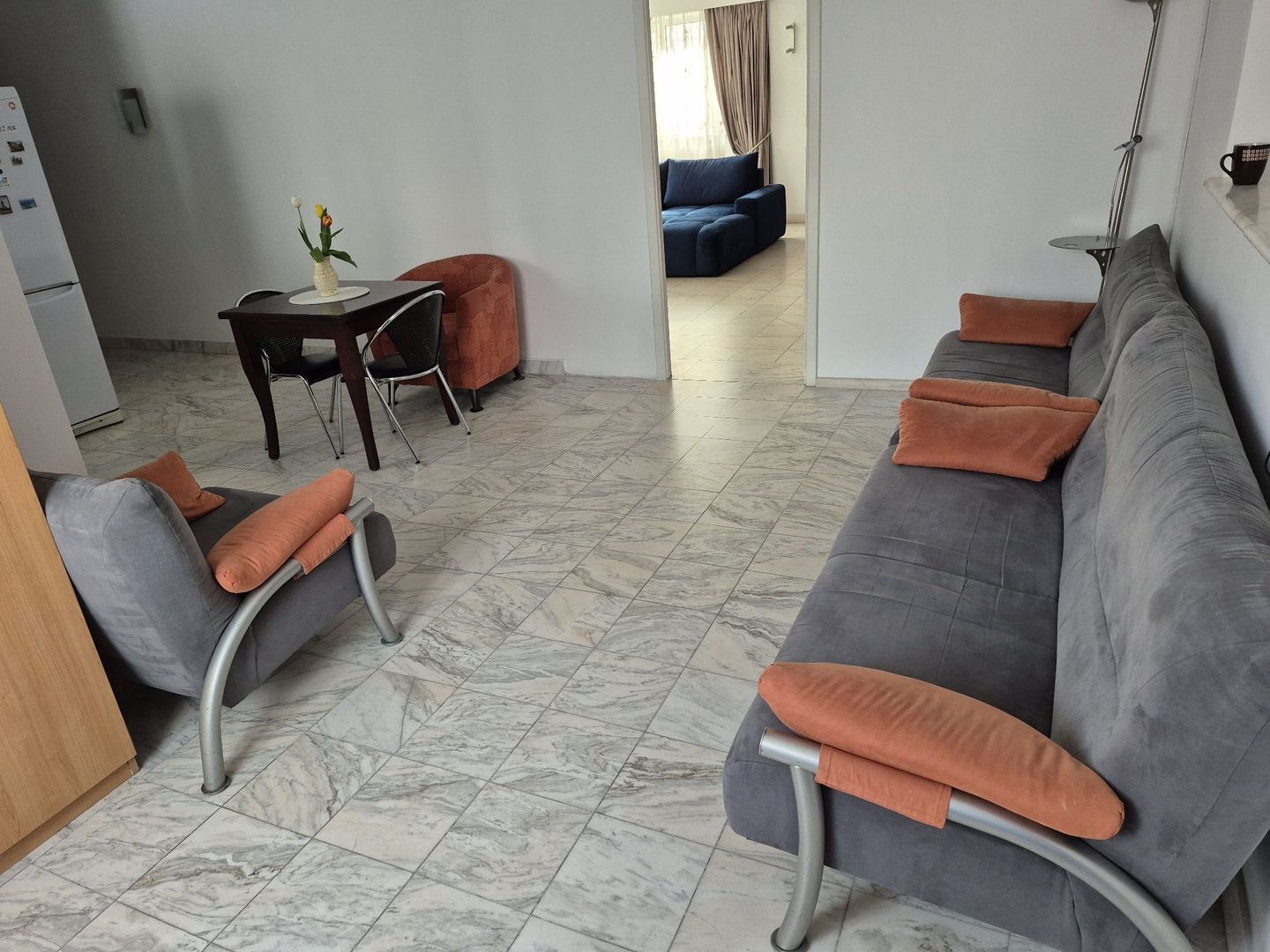 Apartament 5 camere, 250mp, vilă stradală, centrală proprie Dna. Ghica - Poză 4