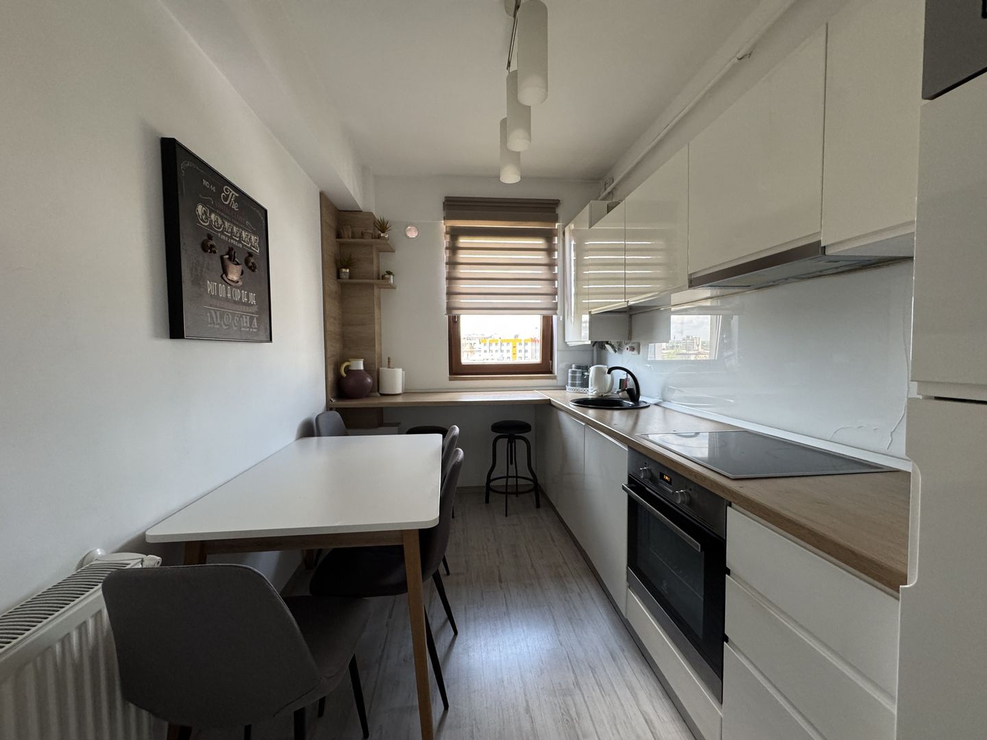 Apartament decomandat | Zona Palas | Vedere directa catre Palas - Poză 4