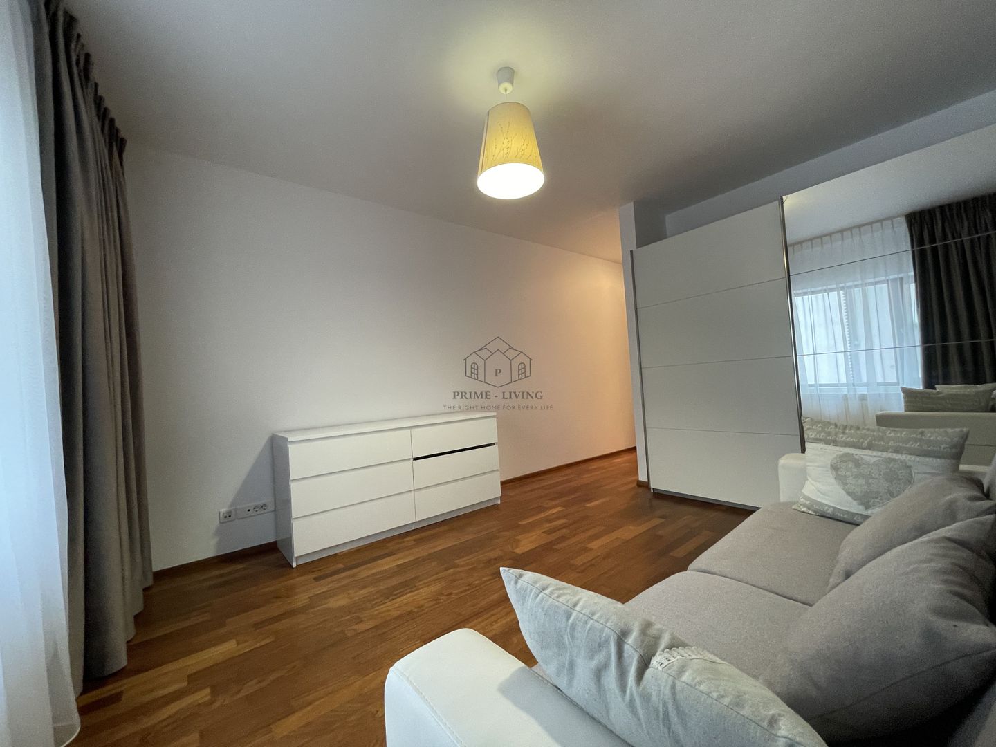 APARTAMENT SUPERB CU 2 DORMITOARE LA INCHIRIERE LANGA PARC HERASTRAU - Poză 3