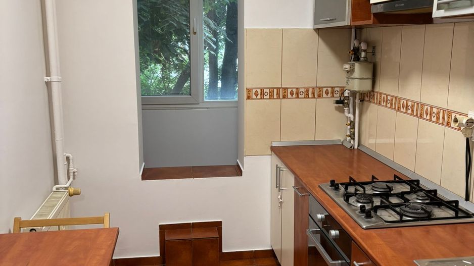 AP. 2 CAMERE PIATA SUDULUI, PARCARE, MODERN, BUCATARIE INCHISA - Poză 5