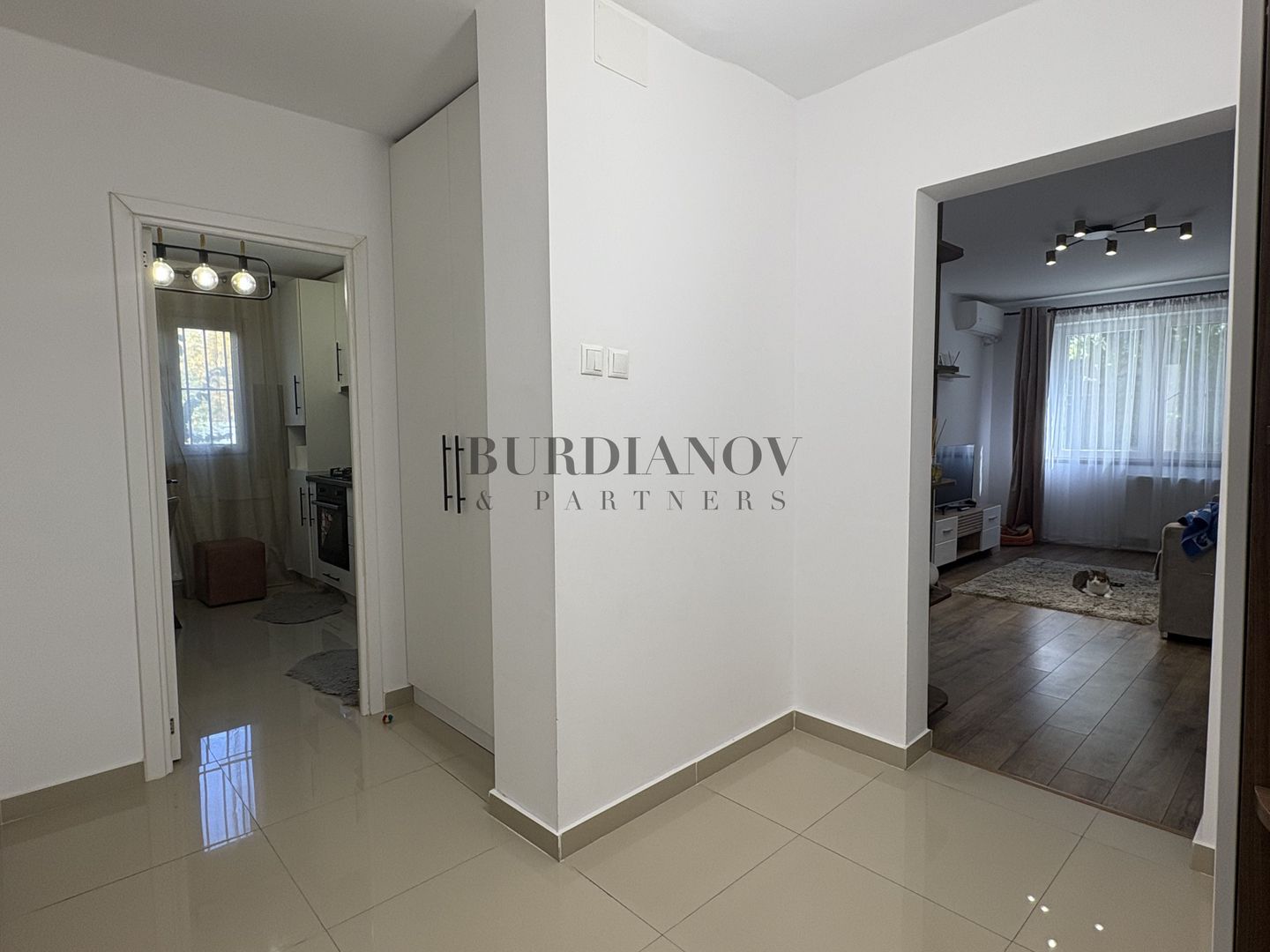 Apartament cu 2 camere de vânzare Metrou 1 Decembrie 1918 - Titan - Poză 10