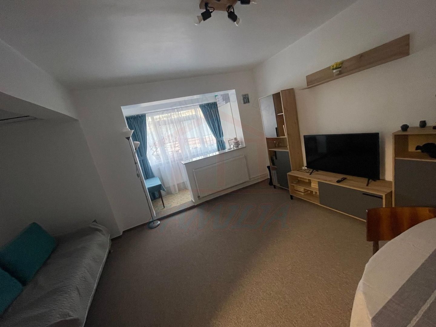 Inchiriere 2 camere, Centru, complet mobilat, utilat - Poză 2