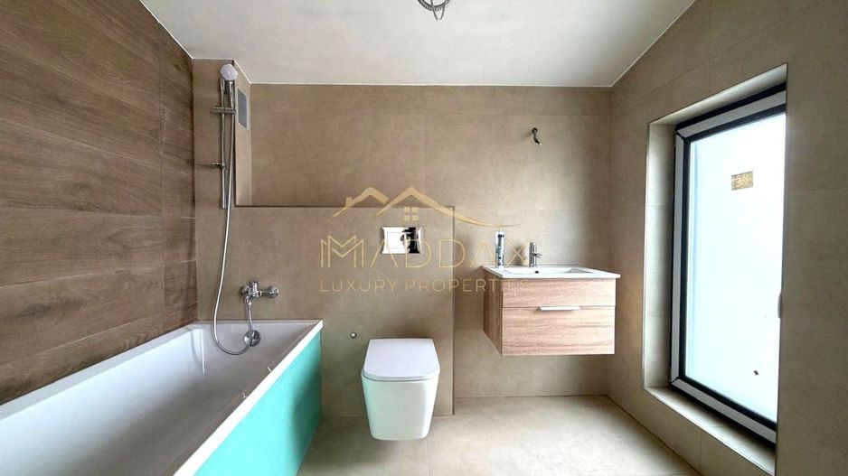 Vila moderna 6 camere // 190mp // teren 300mp // Tunari - Poză 16