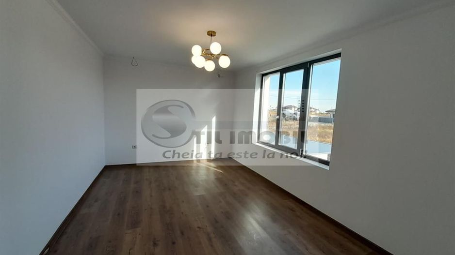 Casa individuala P+1 cu piscina 5 camere BUCIUM - Poză 10